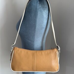 Vintage Coach Hamptons Spectator Leather Demi 4447